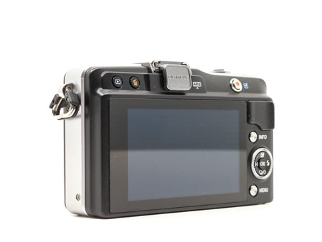 Olympus Pen E-PM2 - segunda mano - excelente estado - detalle 4 de 4 - SKU 3721742 - Camera Market