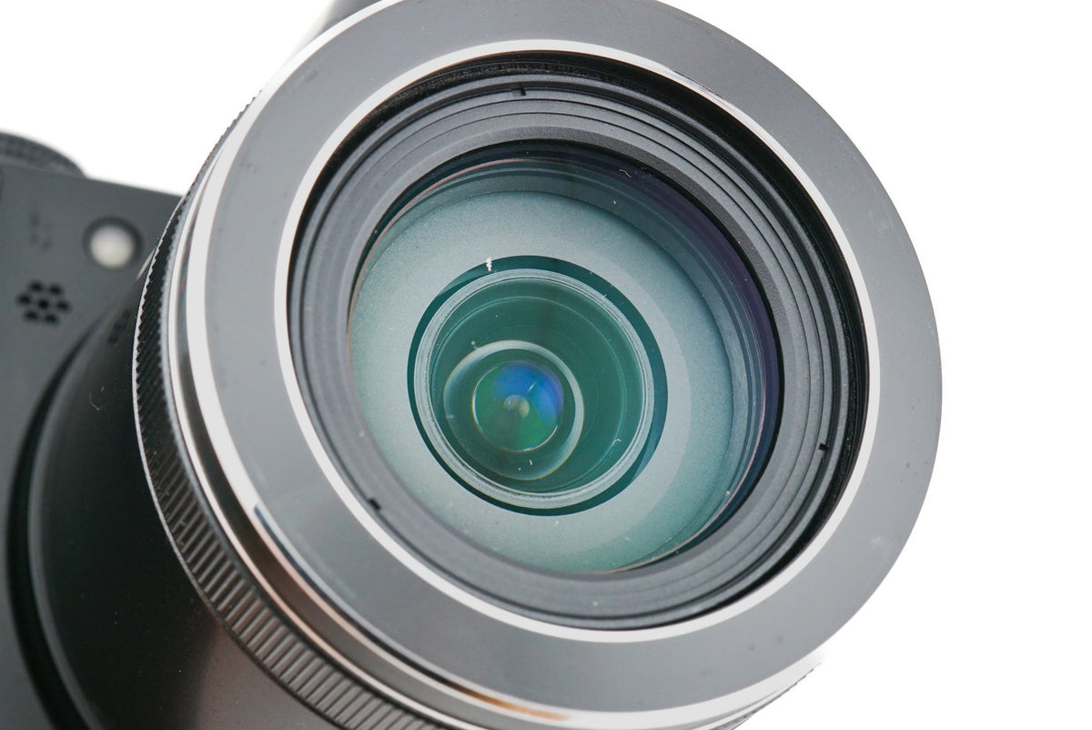 Unleash your photography skills with the Olympus SP-820UZ at