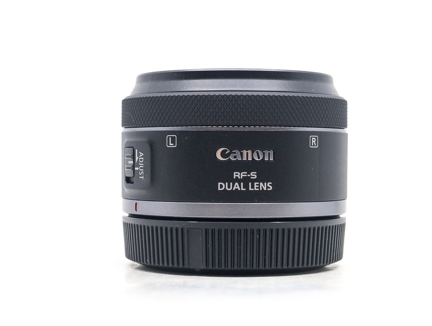 Canon RF-S 7.8mm f/4 STM Dual · main image