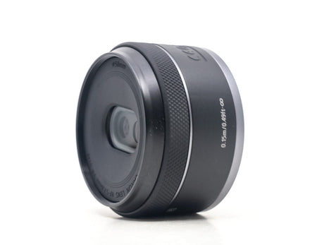 Canon RF-S 7.8mm f/4 STM Dual