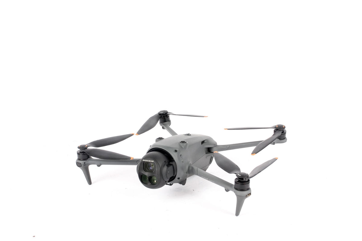 DJI Mavic 4 Pro Flymore Combo with RC 2 Controller · main image