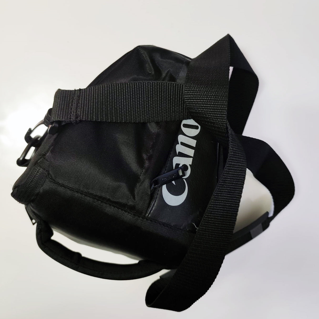 CANON EOS 500DDS12623192999fa4-f8ce-42e1-8976-3ca3d8533c3e