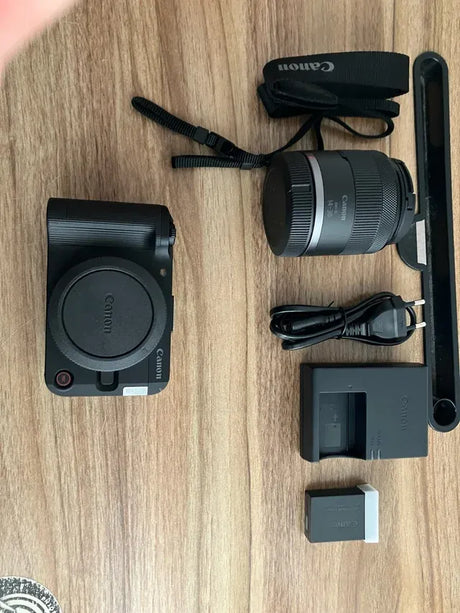 Canon EOS R50V06787d7c-d146-41d6-873e-c2cdac1e4819