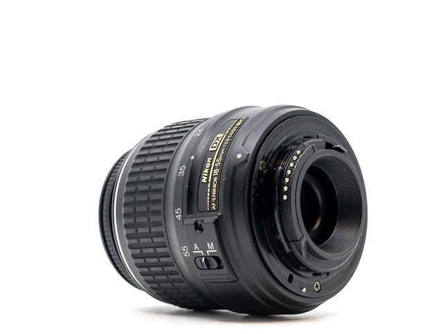 Nikon AF-S DX Nikkor 18-55mm f/3.5-5.6G ED II - segunda mano - excelente estado - foto principal - SKU 3714836 - Camera Marke