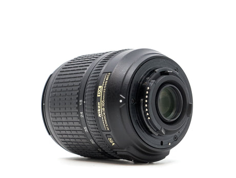 Nikon AF-S DX Nikkor 18-105mm f/3.5-5.6G ED VR - segunda mano - excelente estado - detalle 2 de 6 - SKU 3772987 - Camera Mark