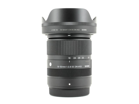 Sigma 18-50mm f/2.8 DC DN Contemporary - Fujifilm X Fit - segunda mano - excelente estado - detalle 3 de 4 - SKU 3615116 - Ca