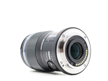 Olympus M.Zuiko Digital ED 60mm f/2.8 Macro - segunda mano - excelente estado - detalle 4 de 4 - SKU 3714276 - Camera Market