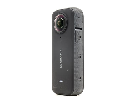 Insta360 X3