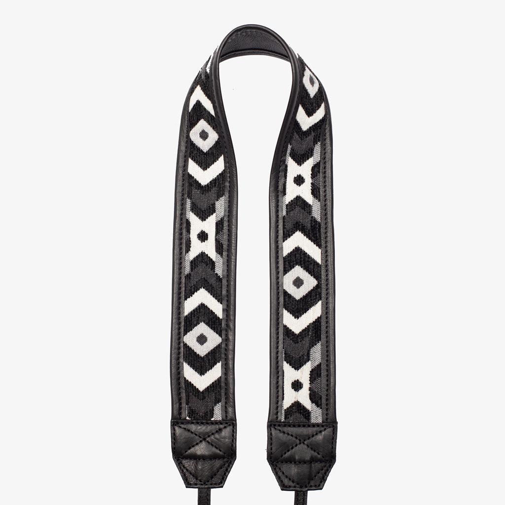 Limited Edition - Jaipur #114 - Fabric & Leather camera strap · imagen principal
