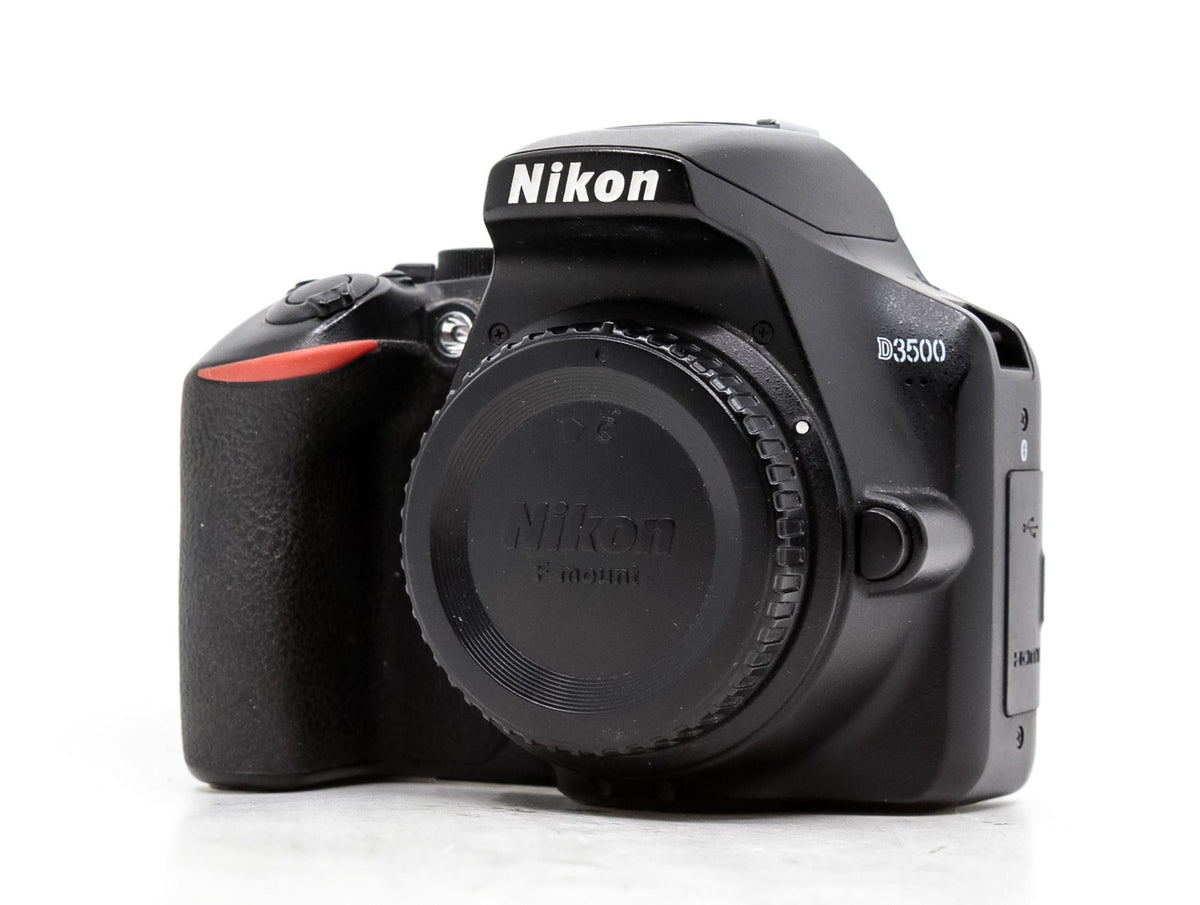 Nikon D3500 · main image