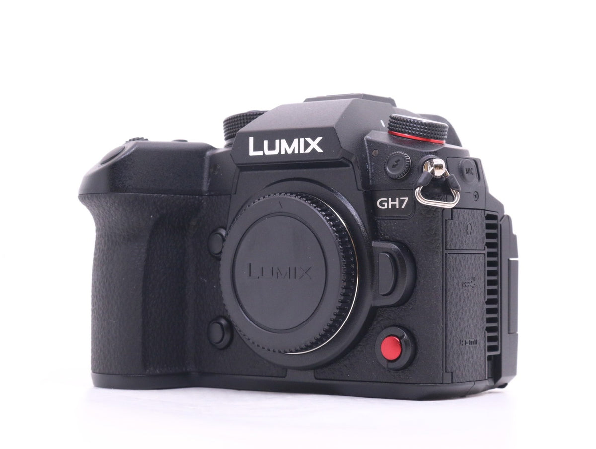 Panasonic Lumix DC-GH7 · main image