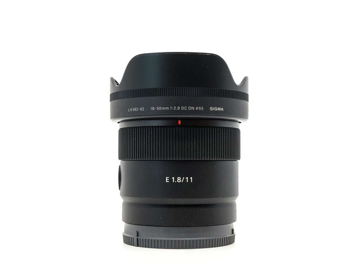 Sony E 11mm f/1.8 · main image