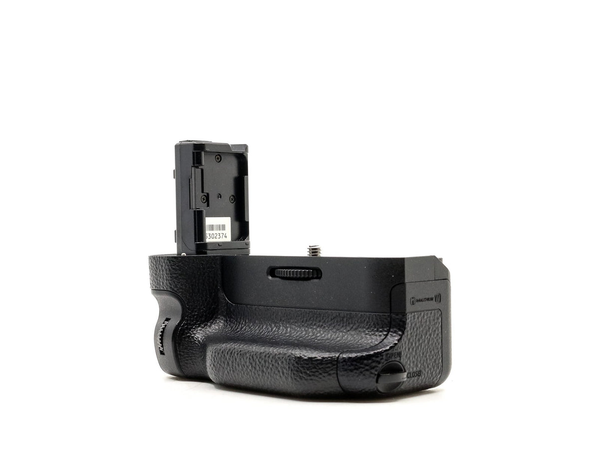 Sony VG-C2EM Vertical Battery Grip · main image
