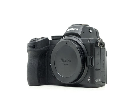 Nikon Z5 - segunda mano - excelente estado - foto principal - SKU 3784549 - Camera Market