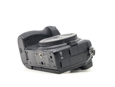 Nikon Z5 - segunda mano - excelente estado - detalle 2 de 4 - SKU 3784549 - Camera Market