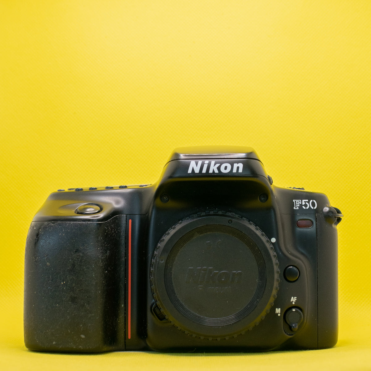 Discover the legendary Nikon F50 camera | Camera Market📷