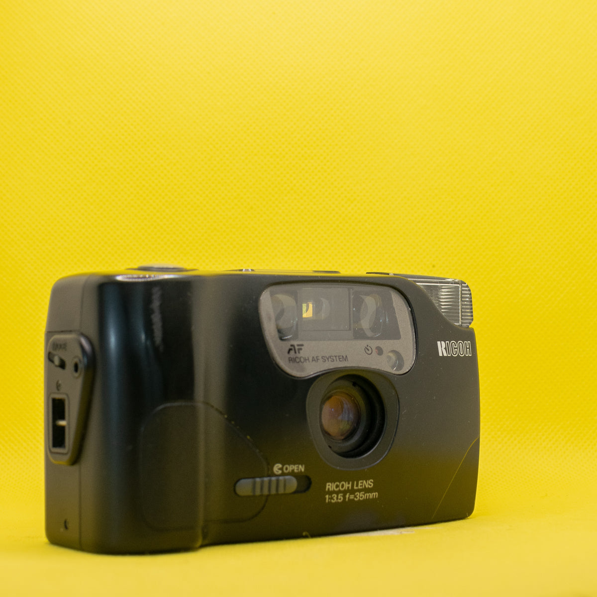 Ricoh FF-9S - Cámara Analógica Compacta de 35mm Vintage Used