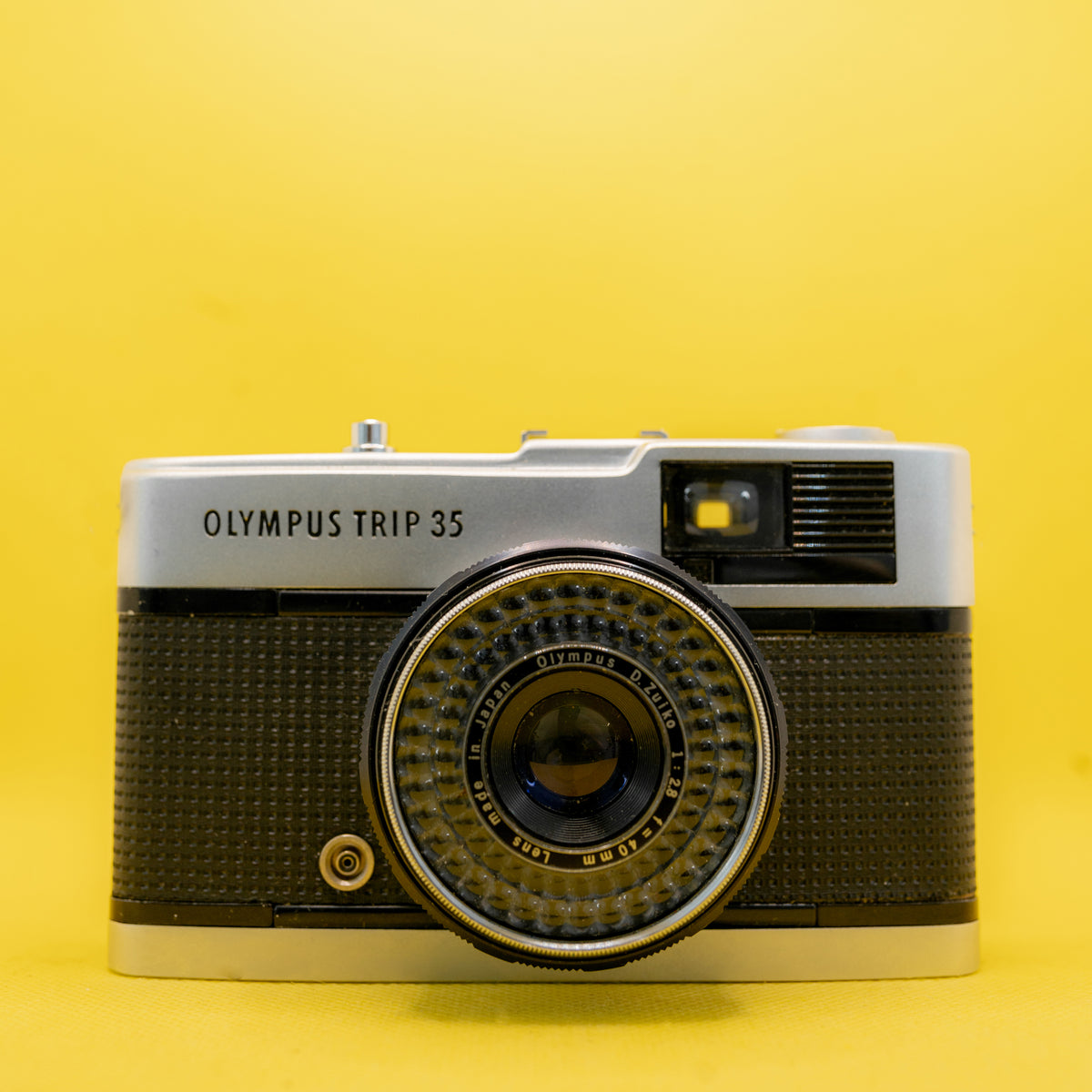 Olympus Trip 35 - Compact 35mm Analog Camera with Zuiko 40mm f/2.8